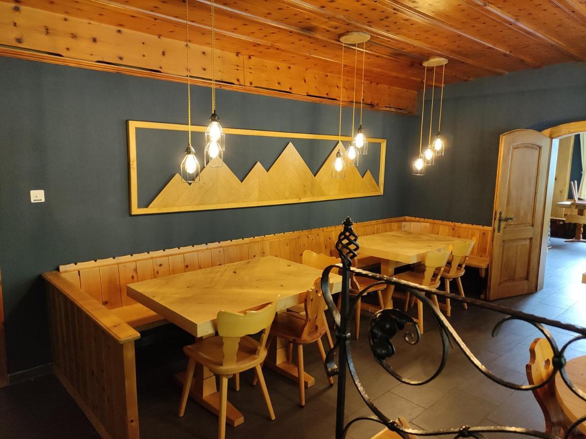 Hotel Restaurant Jungfrau 라우터브루넨 외부 사진