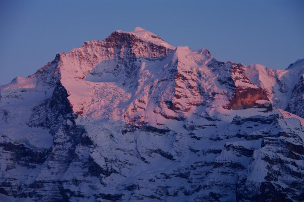 Hotel Restaurant Jungfrau 라우터브루넨 객실 사진