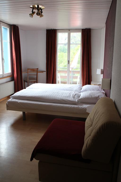 Hotel Restaurant Jungfrau 라우터브루넨 객실 사진